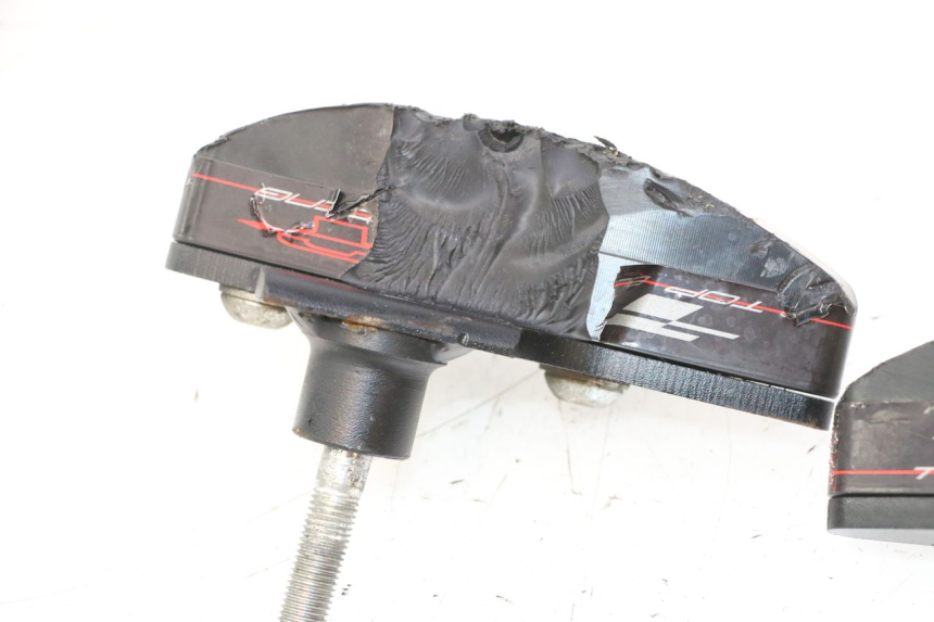 photo de STURZPADS SUZUKI GSR 600 (2005 - 2012) - Gesamtansicht des Produkts