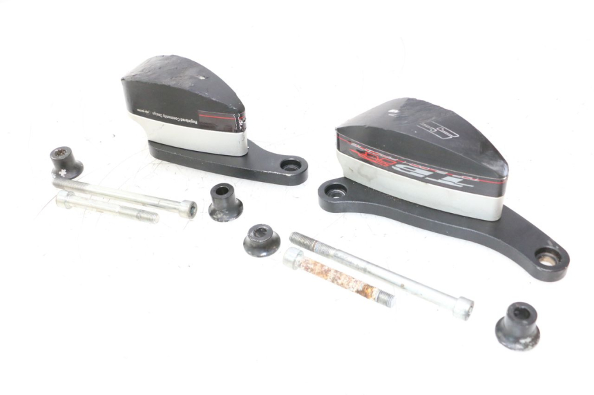 photo de STURZPADS SUZUKI SV S 650 (2003 - 2009) - Technische Nahaufnahme