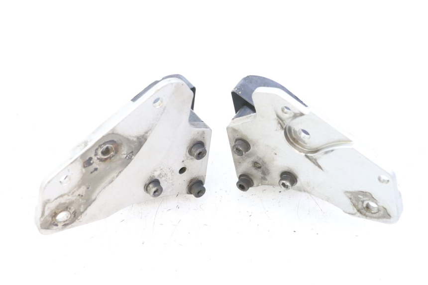 photo de STURZPADS YAMAHA XJ6 600 (2008 - 2016) - Details der Befestigungspunkte