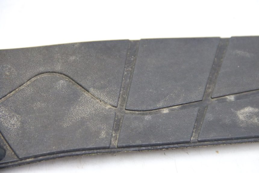 photo de FUßRAUMMATTE APRILIA ATLANTIC 500 (2002 - 2003) - Fokus auf die Struktur