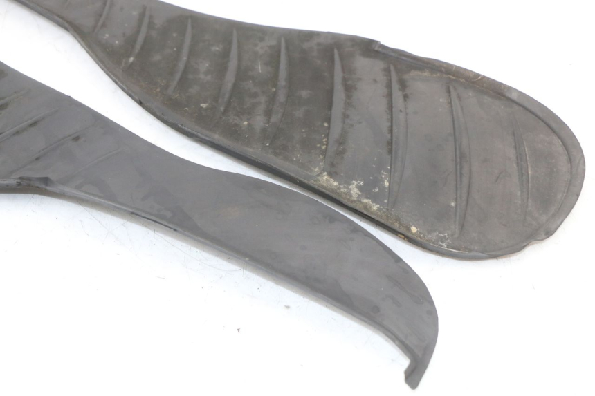 photo de TRITTBRETT VERKLEIDUNG GUMMI BMW C1 125 (2000 - 2003) - Alternative Perspektive