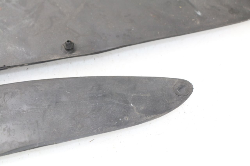 photo de TRITTBRETT VERKLEIDUNG GUMMI ERIDER CARGO 1 (2009 - 2018) - Detailansicht des Bauteils