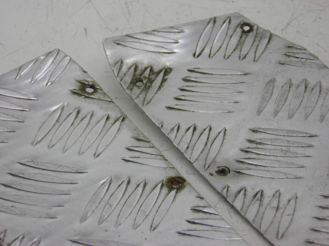 photo de TRITTBRETT VERKLEIDUNG GUMMI EUROCKA MATADOR 4T 50 (2010 - 2016) - Zoom auf Gebrauchszustand