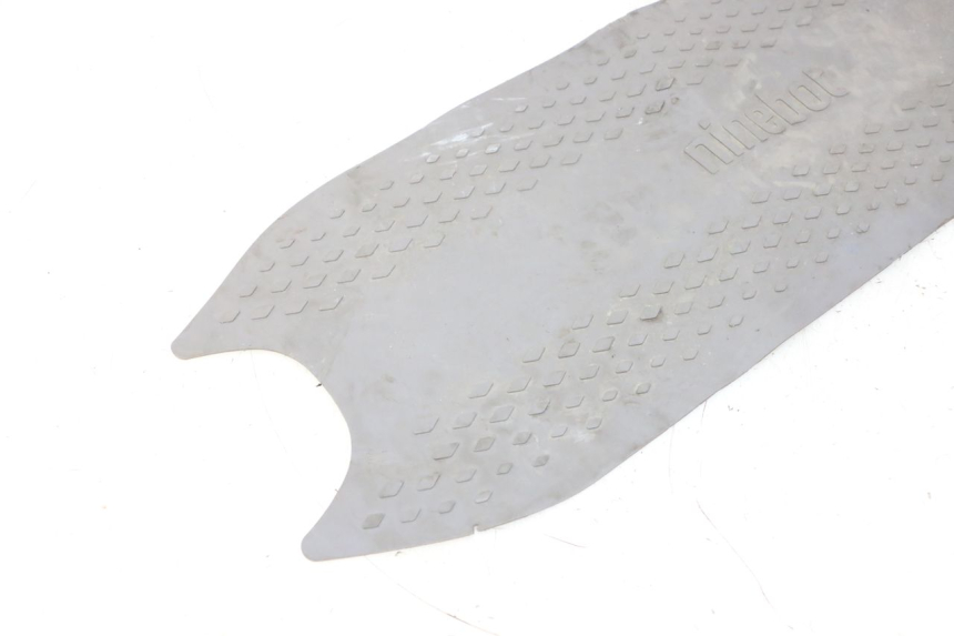 photo de FUßMATTE SEGWAY NINEBOT F65I 1 - Technische Nahaufnahme