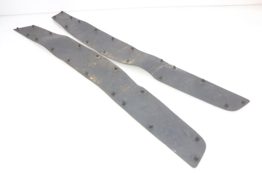 photo de FUßRAUMMATTE HONDA FES PANTHEON 2T 125 (1998 - 2002) - Technische Nahaufnahme