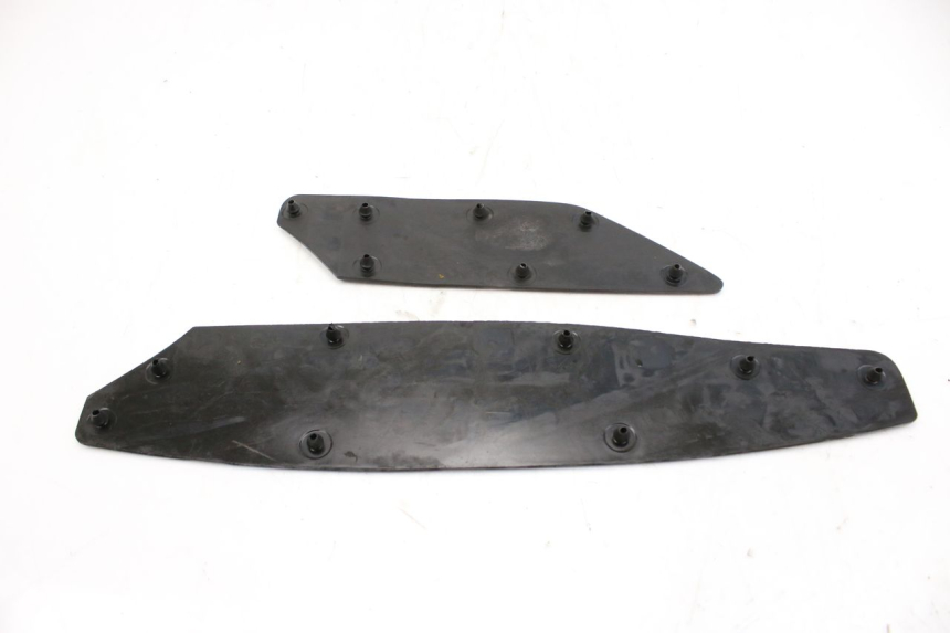 photo de FUßRASTENMATTE HONDA FES S-WING SWING ABS 125 (2007 - 2015) - Zoom auf Gebrauchszustand