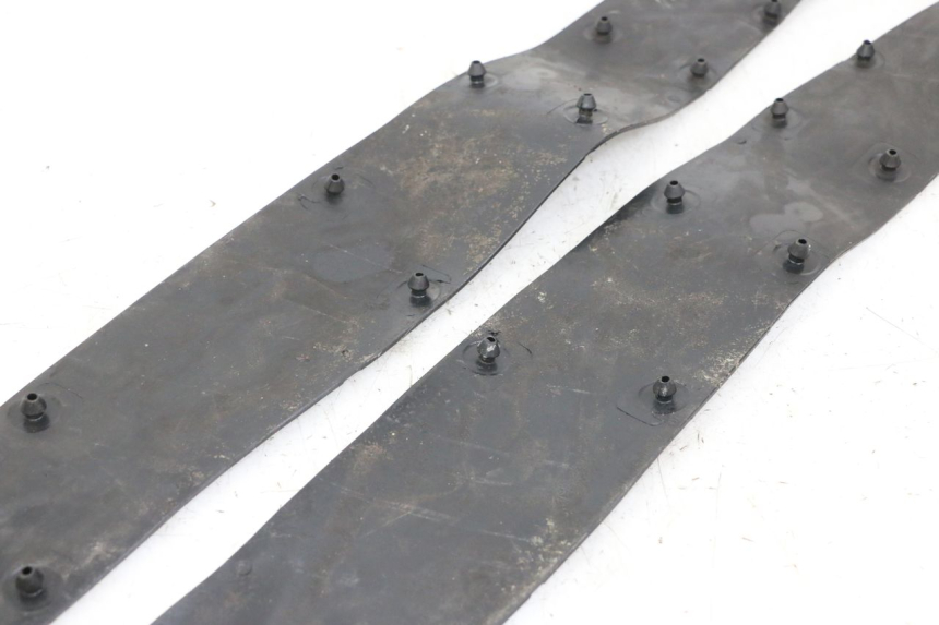 photo de TRITTBRETT VERKLEIDUNG GUMMI HONDA FORZA ABS 300 (2013 - 2017) - Alternative Perspektive