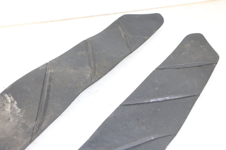 photo de TRITTBRETT VERKLEIDUNG GUMMI HONDA FORZA ABS 300 (2013 - 2017) - Gesamtansicht des Produkts