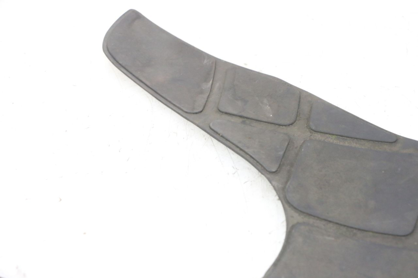 photo de TRITTBRETT VERKLEIDUNG GUMMI KYMCO GRAND DINK 125 (2002 - 2007) - Alternative Perspektive