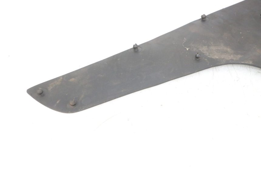 photo de TRITTBRETT VERKLEIDUNG GUMMI KYMCO GRAND DINK 125 (2002 - 2007) - Geprüftes Gebrauchtteil