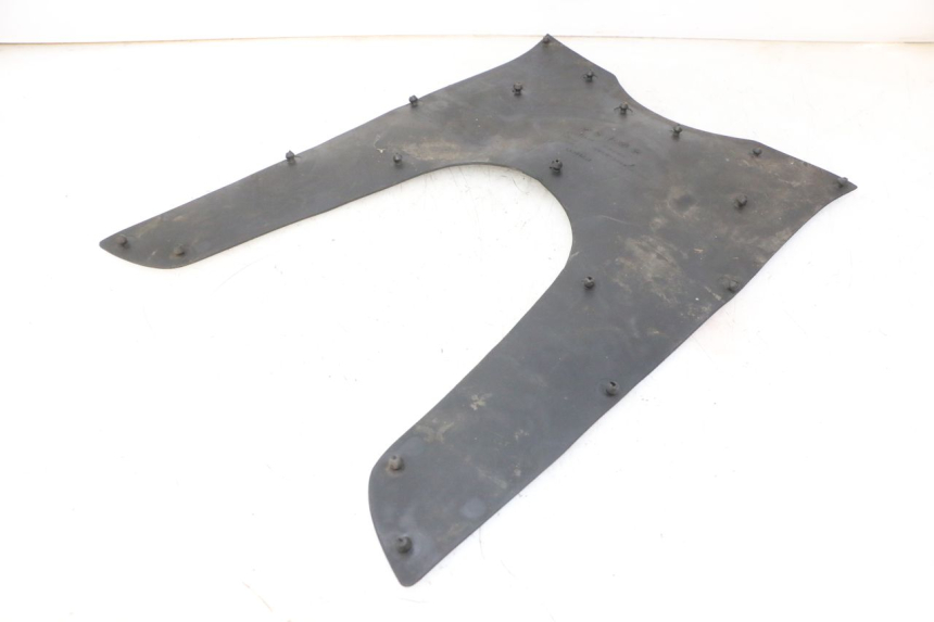 photo de TRITTBRETT VERKLEIDUNG GUMMI KYMCO GRAND DINK 125 (2002 - 2007) - Kennzeichnungen und Originalreferenzen