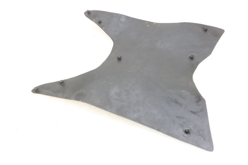 photo de TRITTBRETT VERKLEIDUNG GUMMI EUROCKA GTR 50 (2018 - 2021) - Detailansicht des Bauteils