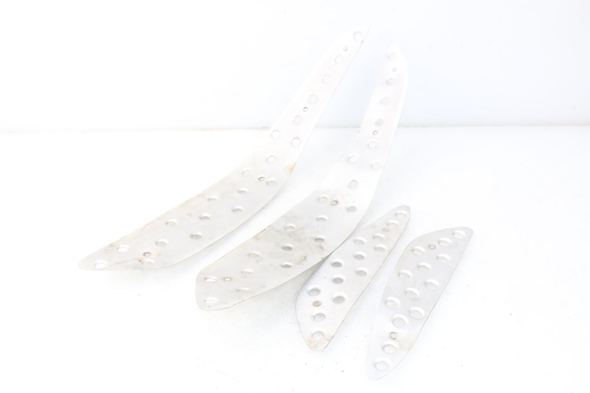 photo de TRITTBRETT VERKLEIDUNG GUMMI JONWAY GTX 2T 50 (2014 - 2020) - Hauptansicht