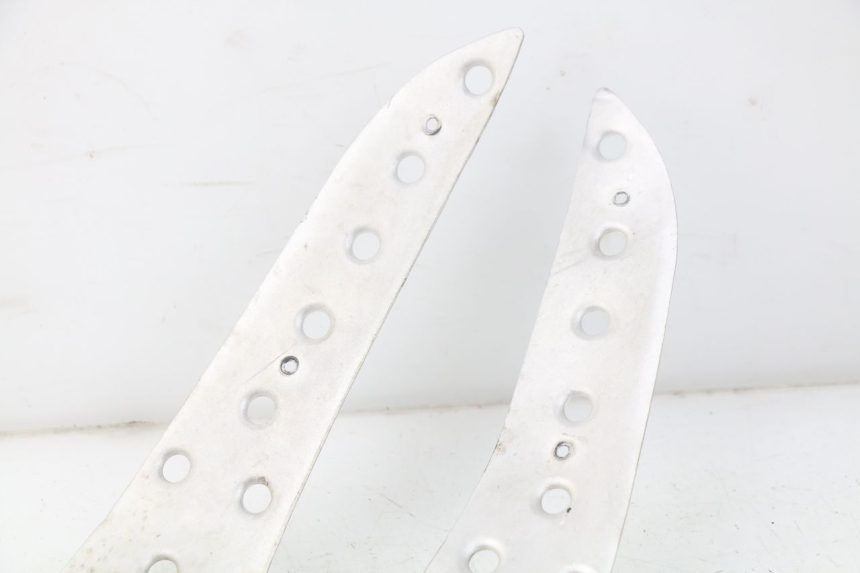 photo de TRITTBRETT VERKLEIDUNG GUMMI JONWAY GTX 2T 50 (2014 - 2020) - Gesamtansicht des Produkts