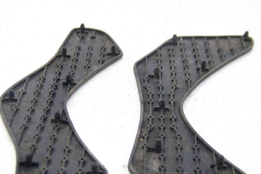 photo de FUßRAUMMATTE YAMAHA HW XENTER 125 (2011 - 2017) - Zoom auf Gebrauchszustand