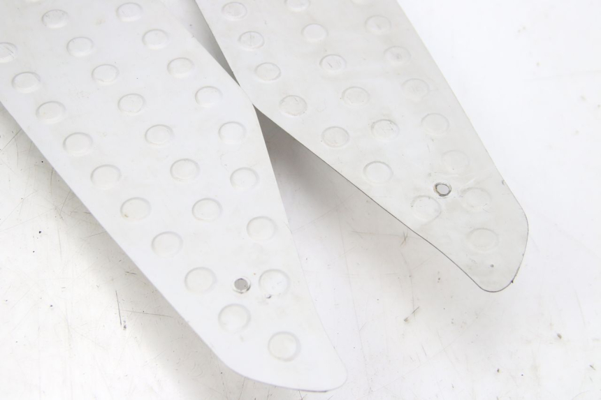 photo de FUßRAUMMATTE REVATTO IMPERATOR 125 (2007 - 2015) - Detailansicht des Bauteils