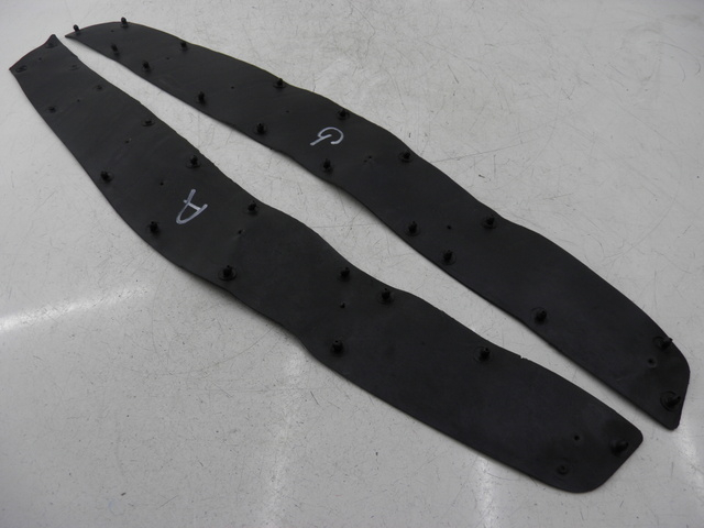 photo de TRITTBRETT VERKLEIDUNG GUMMI JM MOTOR S-MAX 125 (2010 - 2014) - Gesamtansicht des Produkts