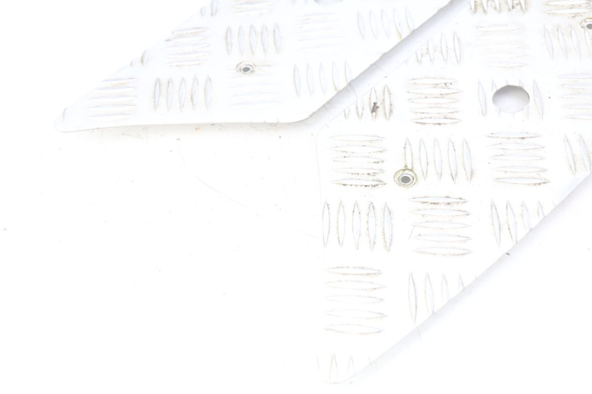 photo de FUßRAUMMATTE PEUGEOT KISBEE 2T 50 (2010 - 2017) - Zoom auf Gebrauchszustand