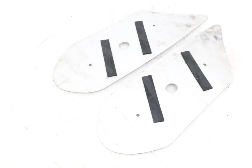 photo de FUßRAUMMATTE PEUGEOT KISBEE 4T 50 (2018 - 2022) - Alternative Perspektive