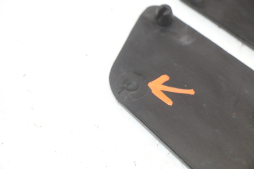 photo de FUßRAUMMATTE KYMCO X-TOWN XTOWN 125 (2016 - 2021) - Oberflächenzustand und Material