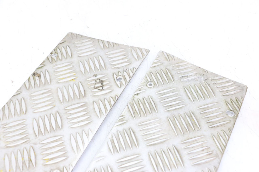 photo de TRITTBRETT VERKLEIDUNG GUMMI LIGIER PULSE 3 1 (2014 - 2020) - Alternative Perspektive