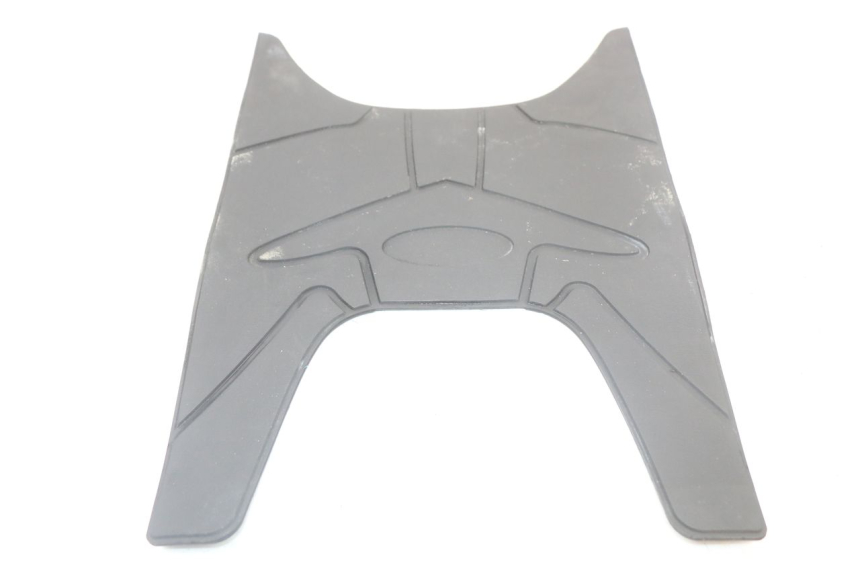 photo de TRITTBRETT VERKLEIDUNG GUMMI MASH LEGEND'R 4T 50 (2021 - 2025) - Zoom auf Gebrauchszustand