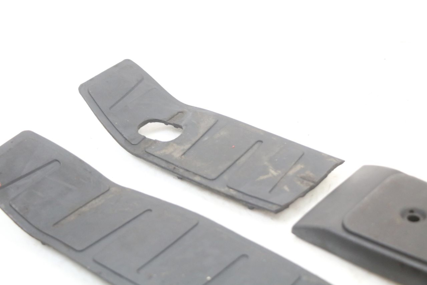 photo de FUßRAUMMATTE PIAGGIO MP3 LT 400 (2007 - 2012) - Gesamtansicht des Produkts