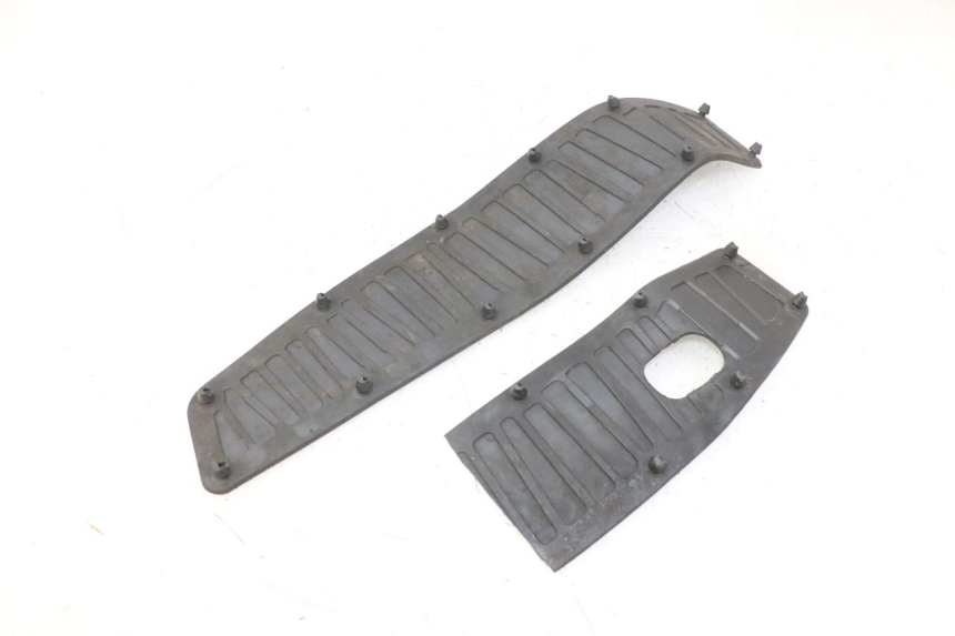 photo de FUßRAUMMATTE PIAGGIO MP3 RL 250 (2006 - 2010) - Detailansicht des Bauteils