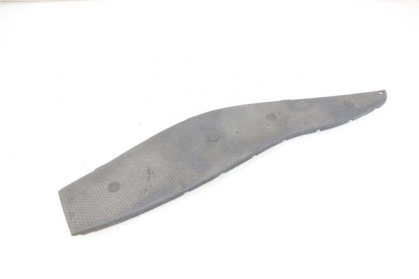 photo de FUßRAUMMATTE GILERA NEXUS 125 (2007 - 2009) - Zoom auf Gebrauchszustand