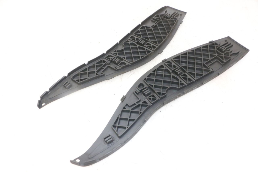 photo de FUßRASTENMATTE GILERA NEXUS 125 (2009 - 2013) - Detailansicht des Bauteils