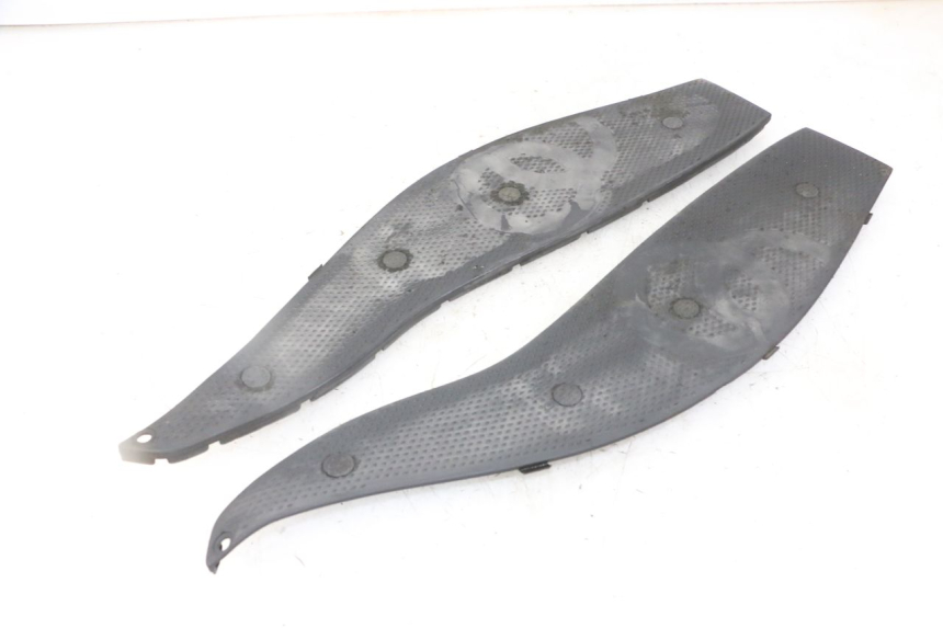 photo de FUßRASTENMATTE GILERA NEXUS 125 (2009 - 2013) - Zoom auf Gebrauchszustand