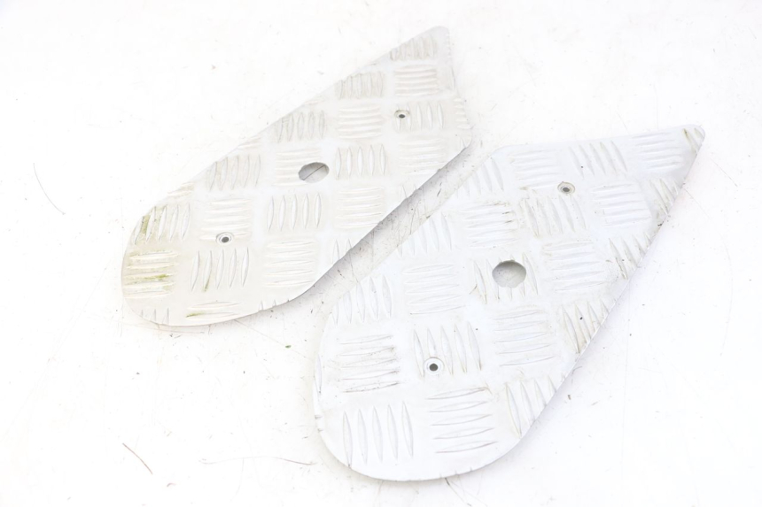 photo de FUßRAUMMATTE PEUGEOT KISBEE 4T 50 (2018 - 2022) - Zoom auf Gebrauchszustand