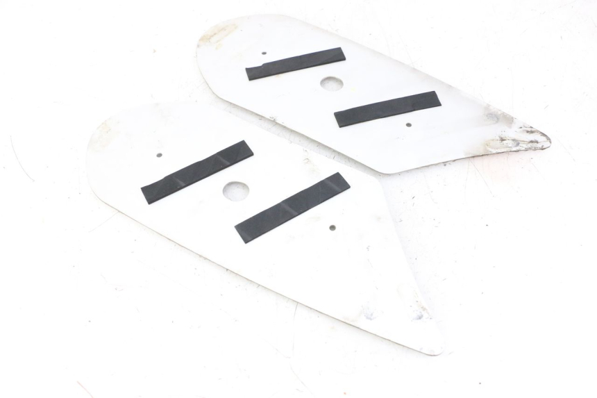 photo de FUßRAUMMATTE PEUGEOT KISBEE 4T 50 (2018 - 2022) - Detailansicht des Bauteils