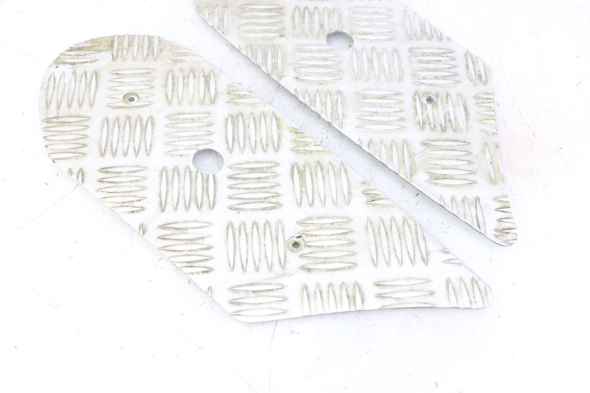 photo de FUßRAUMMATTE PEUGEOT KISBEE 4T 50 (2018 - 2022) - Zoom auf Gebrauchszustand