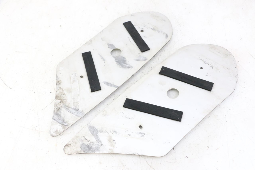 photo de FUßRAUMMATTE PEUGEOT KISBEE 4T 50 (2018 - 2022) - Alternative Perspektive