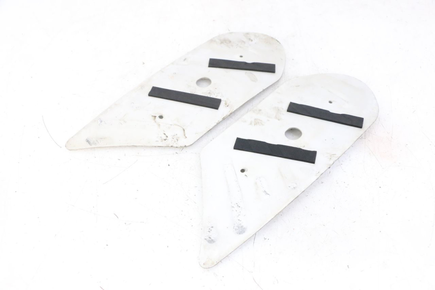 photo de TRITTBRETT VERKLEIDUNG GUMMI PEUGEOT STREETZONE I 2T 50 (2018 - 2020) - Alternative Perspektive