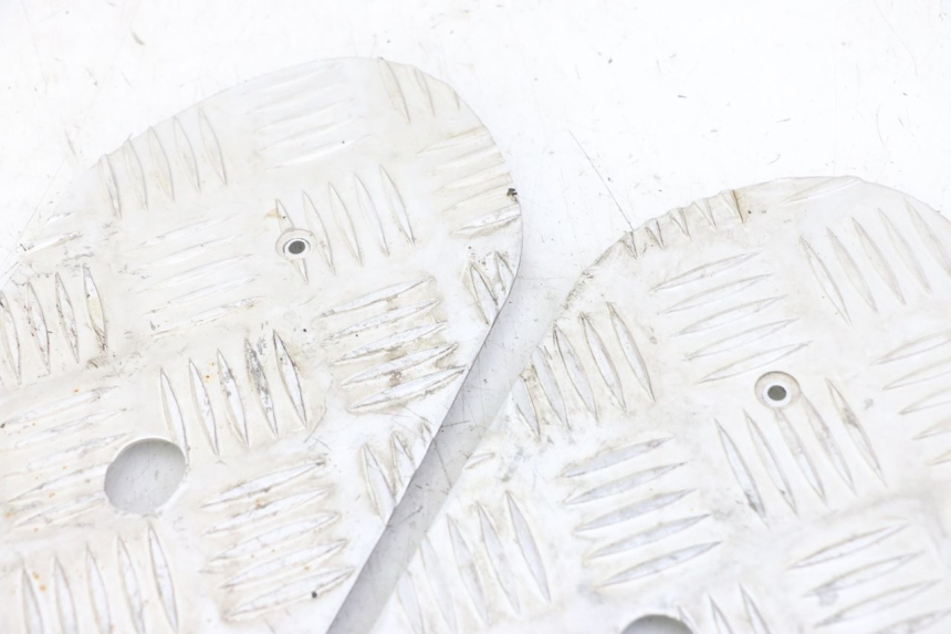 photo de TRITTBRETT VERKLEIDUNG GUMMI PEUGEOT STREETZONE I 2T 50 (2018 - 2020) - Gesamtansicht des Produkts