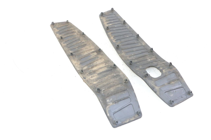 photo de FUßRAUMMATTE PIAGGIO MP3 LT 400 (2007 - 2012) - Detailansicht des Bauteils