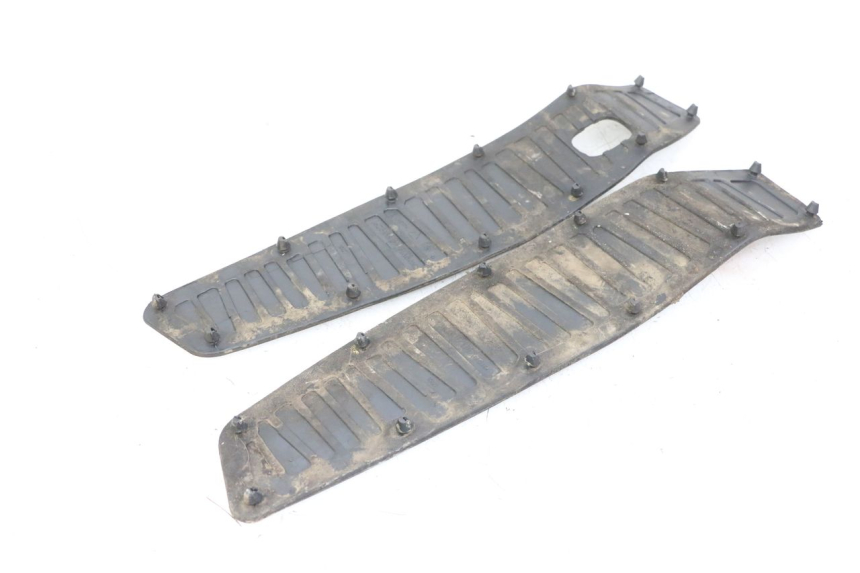 photo de FUßRAUMMATTE PIAGGIO MP3 LT 400 (2007 - 2012) - Zoom auf Gebrauchszustand