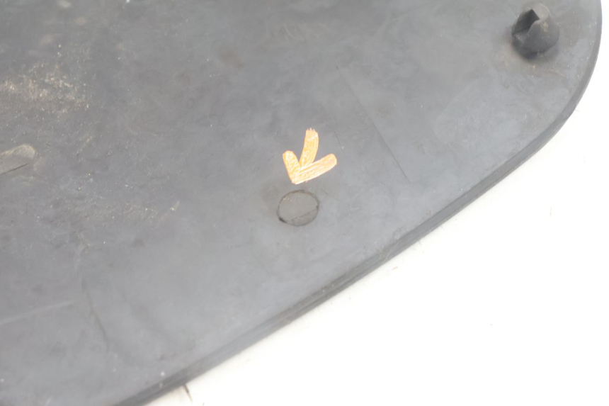 photo de TRITTBRETT VERKLEIDUNG GUMMI GILERA RUNNER SP 50 (2002 - 2004) - Alternative Perspektive