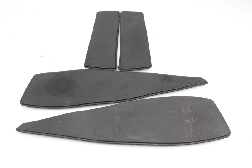 photo de TRITTBRETT VERKLEIDUNG GUMMI PEUGEOT SATELIS 125 (2013 - 2018) - Hauptansicht