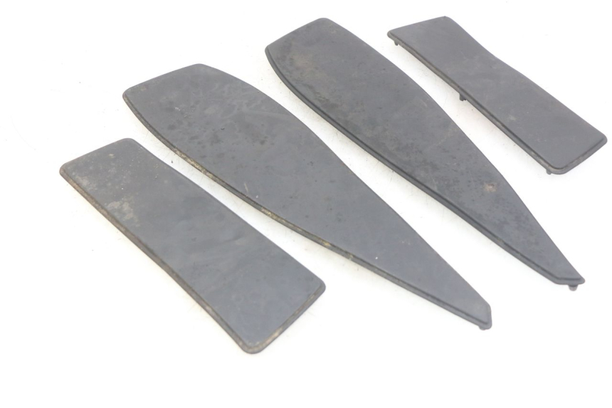 photo de FUßRAUMMATTE PEUGEOT SATELIS 125 (2010 - 2012) - Zoom auf Gebrauchszustand