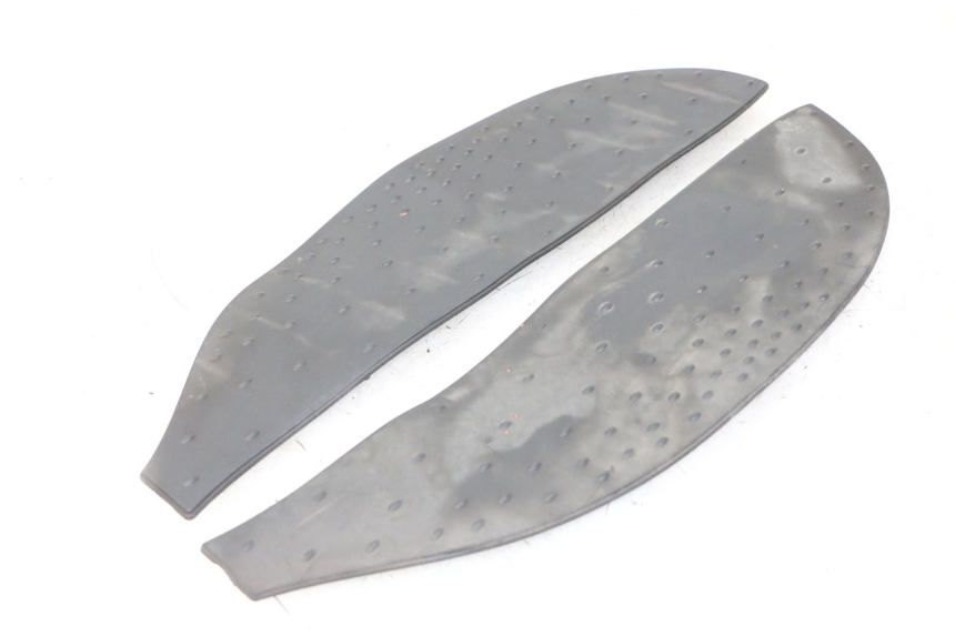 photo de TRITTBRETT VERKLEIDUNG GUMMI APRILIA SCARABEO GT TOURING 125 (1999 - 2005) - Hauptansicht