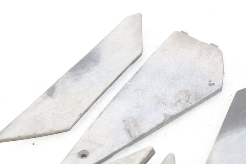 photo de FUßRAUMMATTE APRILIA SR 2T 50 (2012 - 2017) - Alternative Perspektive