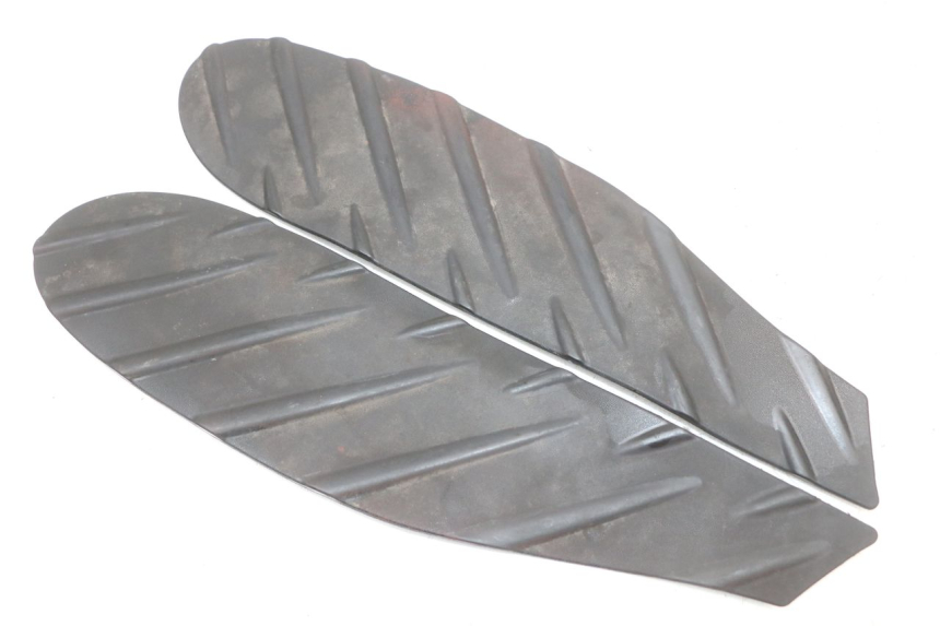 photo de TRITTBRETT VERKLEIDUNG GUMMI APRILIA SR CARB LC 2T 50 (2004 - 2012) - Hauptansicht