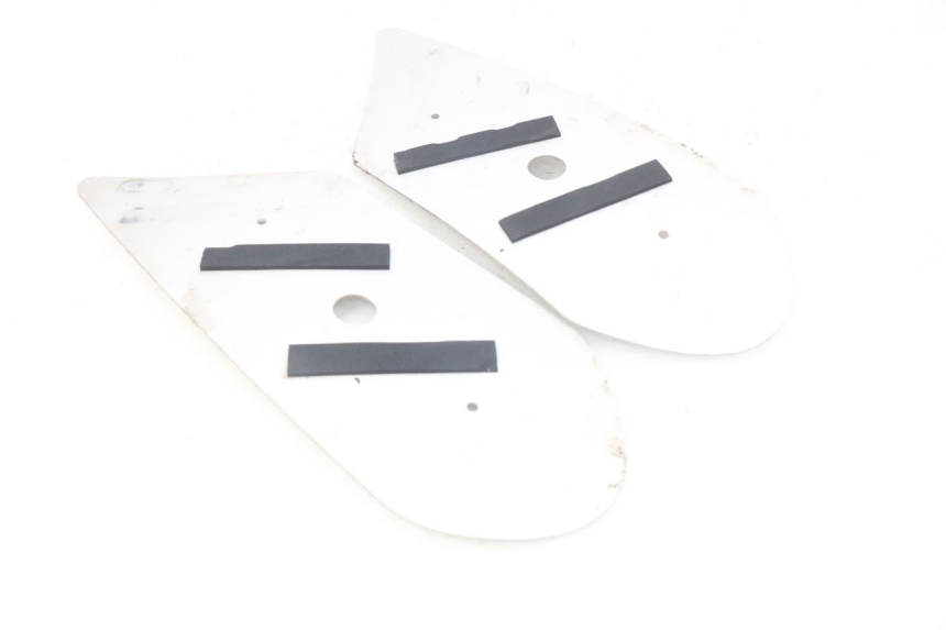 photo de FUßRAUMMATTE PEUGEOT STREETZONE 4T 50 (2018 - 2023) - Detailansicht des Bauteils