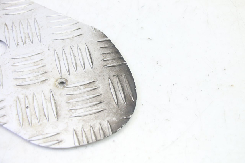 photo de TRITTBRETT VERKLEIDUNG GUMMI PEUGEOT STREETZONE I 2T 50 (2018 - 2020) - Zoom auf Gebrauchszustand