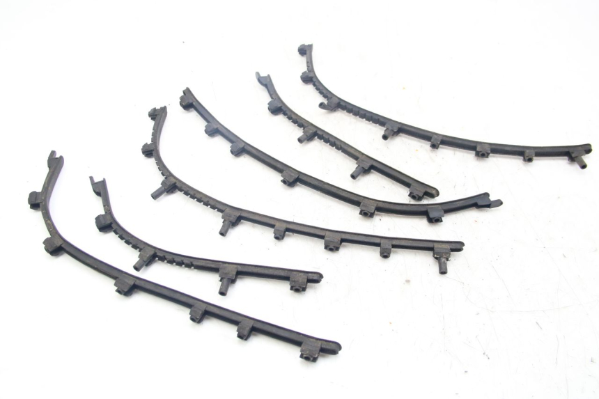 photo de FUßRAUMMATTE PIAGGIO VESPA S 2T 50 (2007 - 2014) - Detailansicht des Bauteils