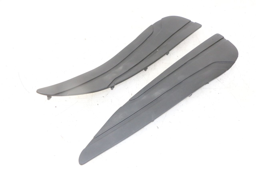 photo de FUßRAUMMATTE YAMAHA X-MAX XMAX 125 (2010 - 2013) - Detailansicht des Bauteils