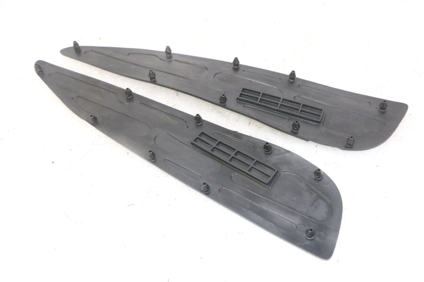 photo de FUßRAUMMATTE YAMAHA X-MAX XMAX 125 (2010 - 2013) - Zoom auf Gebrauchszustand